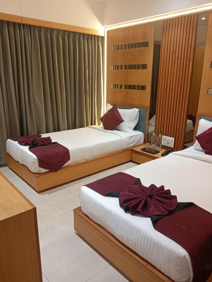 Alba Inn, Vijay Nagar Indore Eksteriør billede